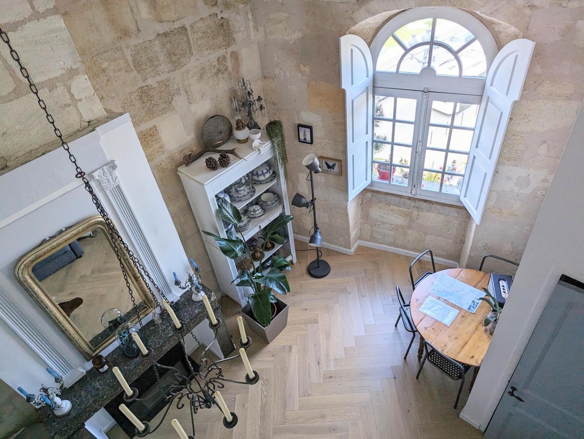 Appartement De Charme Sous Les Toits Avec Vue Sur La Garonne *